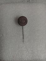 Herinnerings speldje 1945-1965., Verzamelen, Speldjes, Pins en Buttons, Ophalen of Verzenden, Gebruikt, Overige onderwerpen