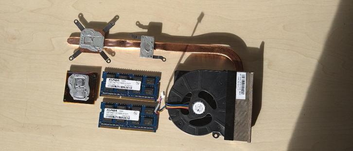 Diverse ASUS laptopdelen. X52JT, Computers en Software, Processors, Gebruikt, 2 tot 3 Ghz, Ophalen of Verzenden