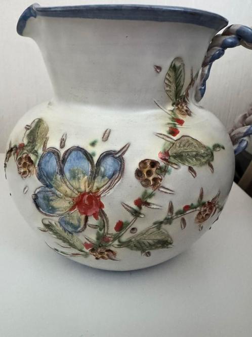 Vintage Ainring keramieken kan met bloemen en vlechthandvat, Antiek en Kunst, Antiek | Keramiek en Aardewerk, Ophalen of Verzenden