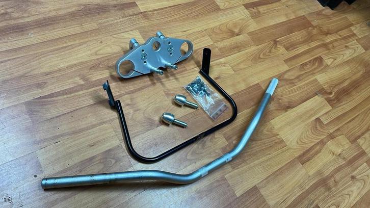 cbr 900 rr Fireblade naked stuur en kroonplaat compleet, Motoren, Onderdelen | Harley-Davidson, Gebruikt, Ophalen