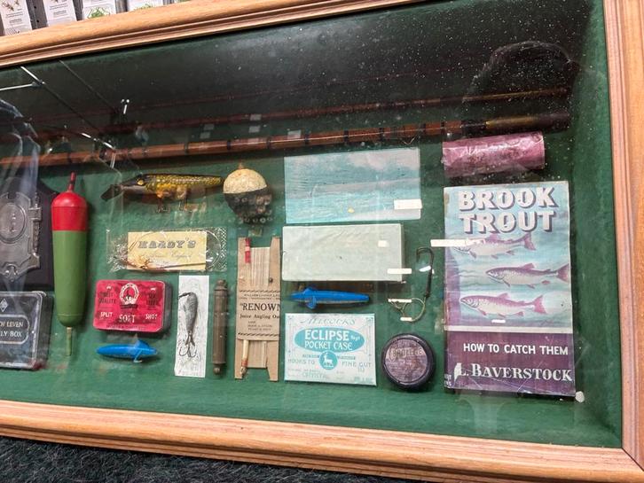 Antieke Visspullen Schaduwkast/Wandvitrine Decoratief, Antiek en Kunst, Antiek | Overige Antiek, Ophalen