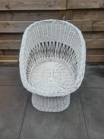 Witte rotan stoel, Huis en Inrichting, Gebruikt, Wit, Ophalen of Verzenden, Eén