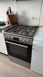 Bosch gasfornuis met oven, Witgoed en Apparatuur, Fornuizen, Ophalen, 4 kookzones, Zo goed als nieuw, Gas