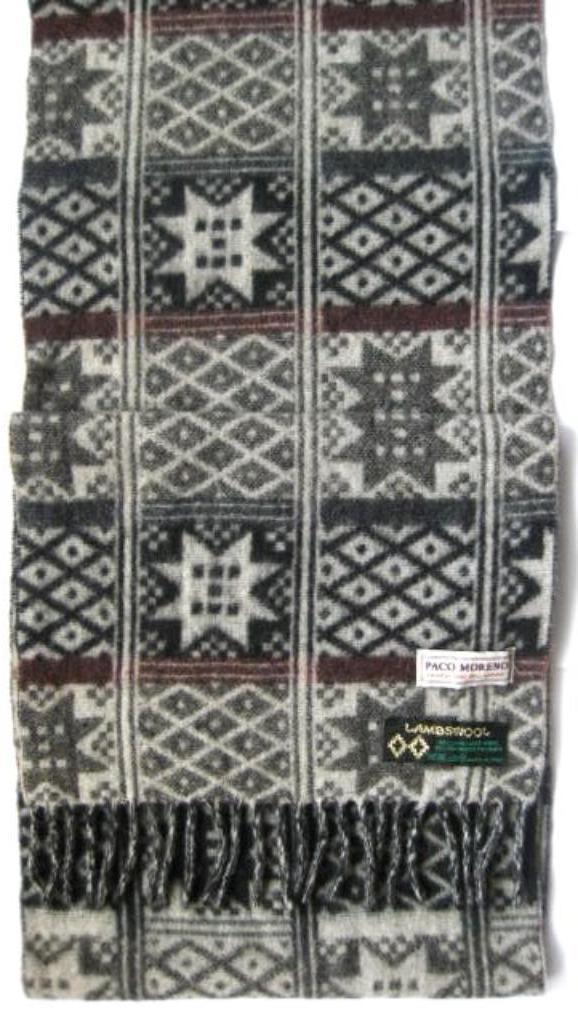 Lamswollen Sjaal Paco Moreno, Kleding | Dames, Mutsen, Sjaals en Handschoenen, Zo goed als nieuw, Sjaal, Maat 42/44 (L), Verzenden