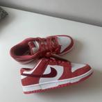 Nike dunk valentine, Kleding | Dames, Schoenen, Ophalen of Verzenden, Zo goed als nieuw, Sneakers of Gympen