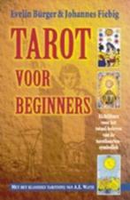Tarot voor beginners - Evelion Burger & Johannes Fiebig, Ophalen of Verzenden, Zo goed als nieuw, Tarot of Kaarten leggen