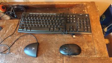 Logitech toetsenbord en muis beschikbaar voor biedingen