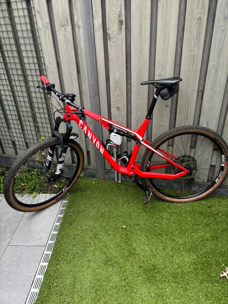 Full Carbon MTB Canyon Lux cf SL 7 (maat L), Fietsen en Brommers, Fietsen | Mountainbikes en ATB, Fully, Ophalen, Zo goed als nieuw