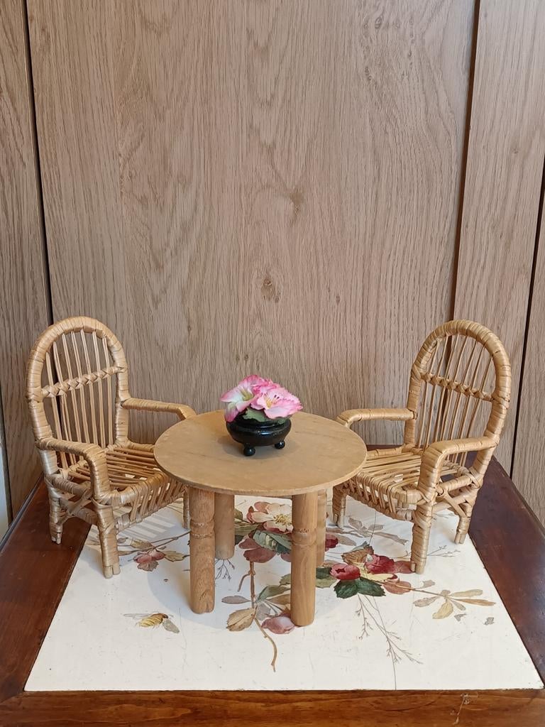 Leke tafel met stoelen Barbie, Ophalen of Verzenden, Gebruikt, Poppenhuis