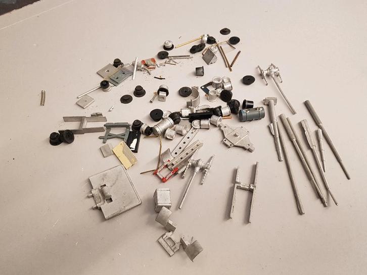 Te koop partijtje onderdelen van Asam Smith 1/50 oa kipcil, Hobby en Vrije tijd, Modelauto's | 1:50, Nieuw, Bus of Vrachtwagen