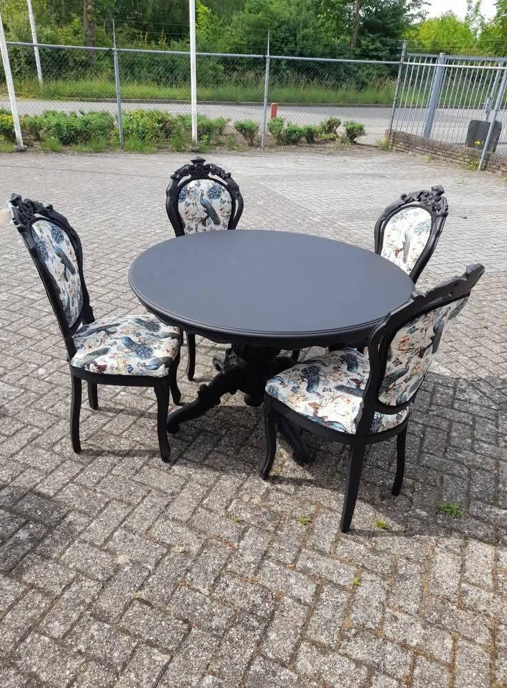 Zwarte barok eethoek compleet of los te koop, Antiek en Kunst, Antiek | Meubels | Tafels, Ophalen of Verzenden