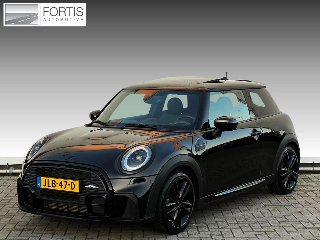 Mini Cooper 1.5 John Cooper Works PANODAK | LEDER | HARMAN K, Auto's, Mini, Bedrijf, Te koop, John Cooper Works, ABS, Achteruitrijcamera