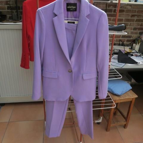 Broekpak lila ottod'Ame mt 40, Kleding | Dames, Jasjes, Kostuums en Pakken, Zo goed als nieuw, Kostuum of Pak, Maat 38/40 (M)