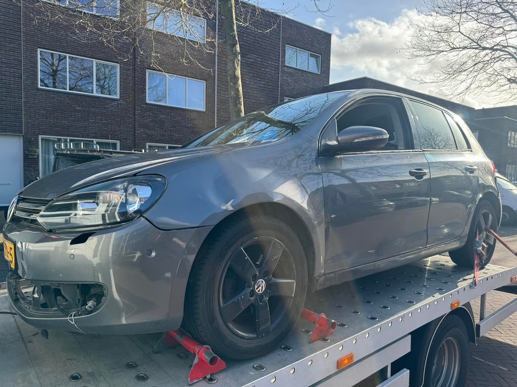 Volkswagen Golf 1.2 TSI  2010 Grijs airco stoelverw export, Voorwielaandrijving, Stof, Zwart, 4 cilinders