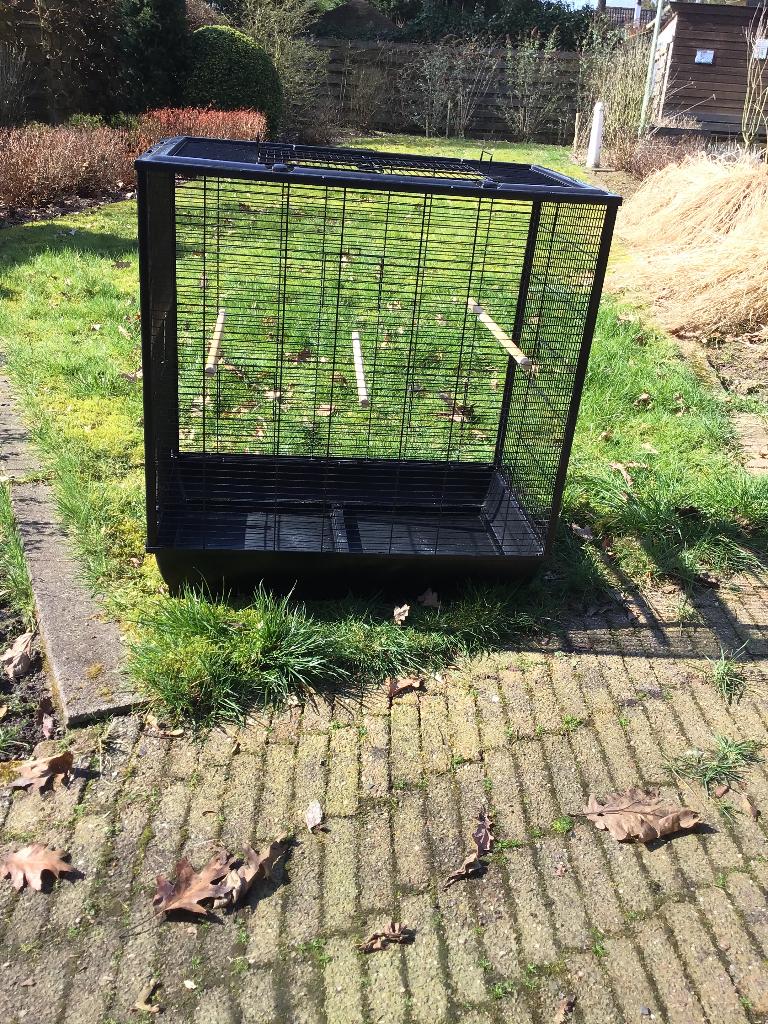 Vogelkooi kleur zwart, Dieren en Toebehoren, Ophalen of Verzenden, Gebruikt, Kunststof, Vogelkooi