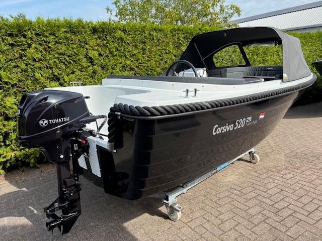VAARKLAAR! ACTIE! Corsiva 520 met Tohatsu 20 PK En buiskap, Watersport en Boten, Sloepen, Nieuw, Polyester, Overige brandstoffen