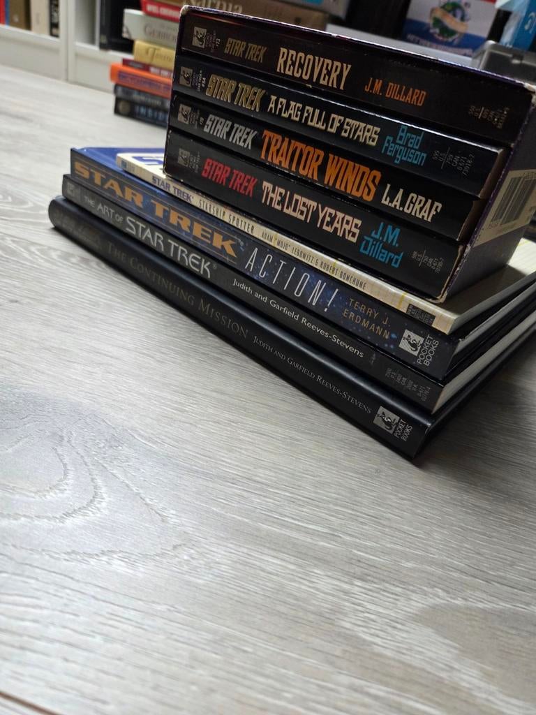 Star Trek - Verzameling boeken, Ophalen of Verzenden, Gelezen