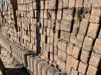 Gratis: ca. 40m2 betonwaaltjes, bestrating /klinkers, Ophalen, Gebruikt, Klinkers, 10 m² of meer