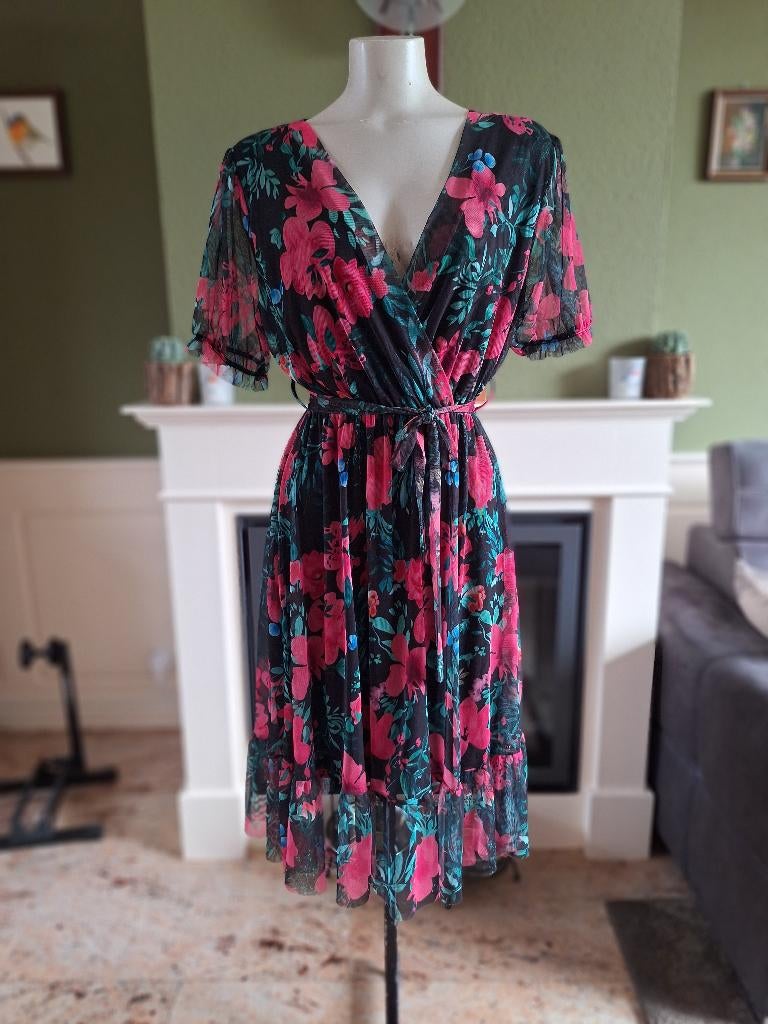 New collection schattige zwart roze bloemen jurk M, Maat 38/40 (M), Verzenden, Zwart, Nieuw