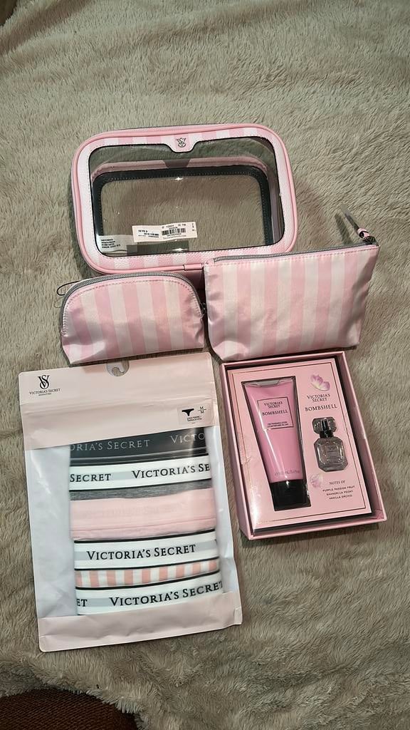 Victoria ‘s secret Gift Set, Ophalen of Verzenden, Nieuw, Roze, Handen en Nagels