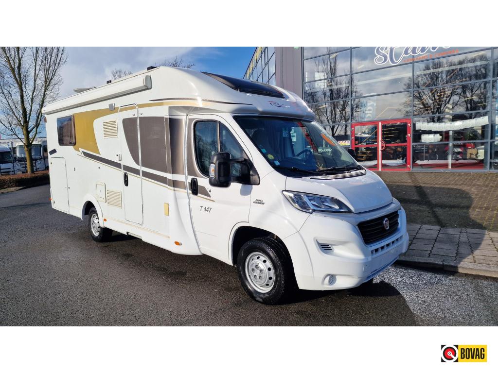 Carado T447 enkele bedden hefbed, Caravans en Kamperen, Campers, Ringverwarming, Fiat, 7 tot 8 meter, Hordeur