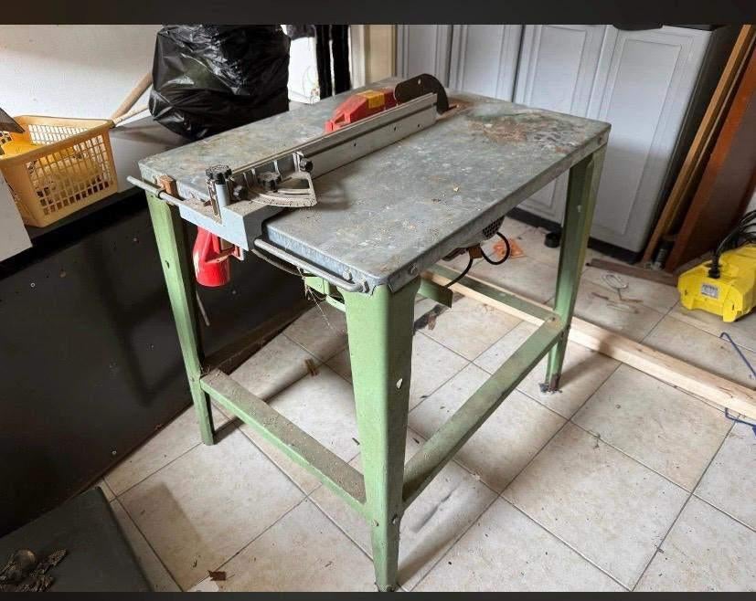 Elektrische tafelcirkelzaag, Doe-het-zelf en Verbouw, Gereedschap | Zaagmachines, Ophalen, Gebruikt, Cirkelzaag, Onbekend