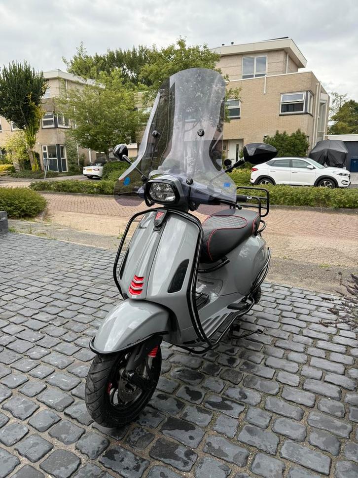 Vespa Sprint S 4T snor, Fietsen en Brommers, Scooters | Vespa, Zo goed als nieuw, Vespa S, Maximaal 25 km/u, Benzine, Ophalen