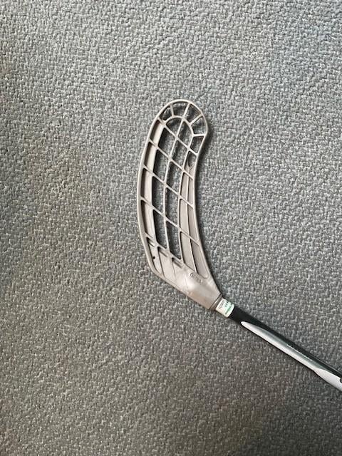 Originele zweedse football (vloerbal) stick 1.15 m, Ophalen, Zo goed als nieuw