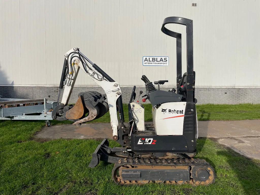Bobcat E10 minigraver 2022 met 205 uur! CW05 (bj 2022), Bobcat, Info@alblasinterntransport.nl, GB, Graafmachine