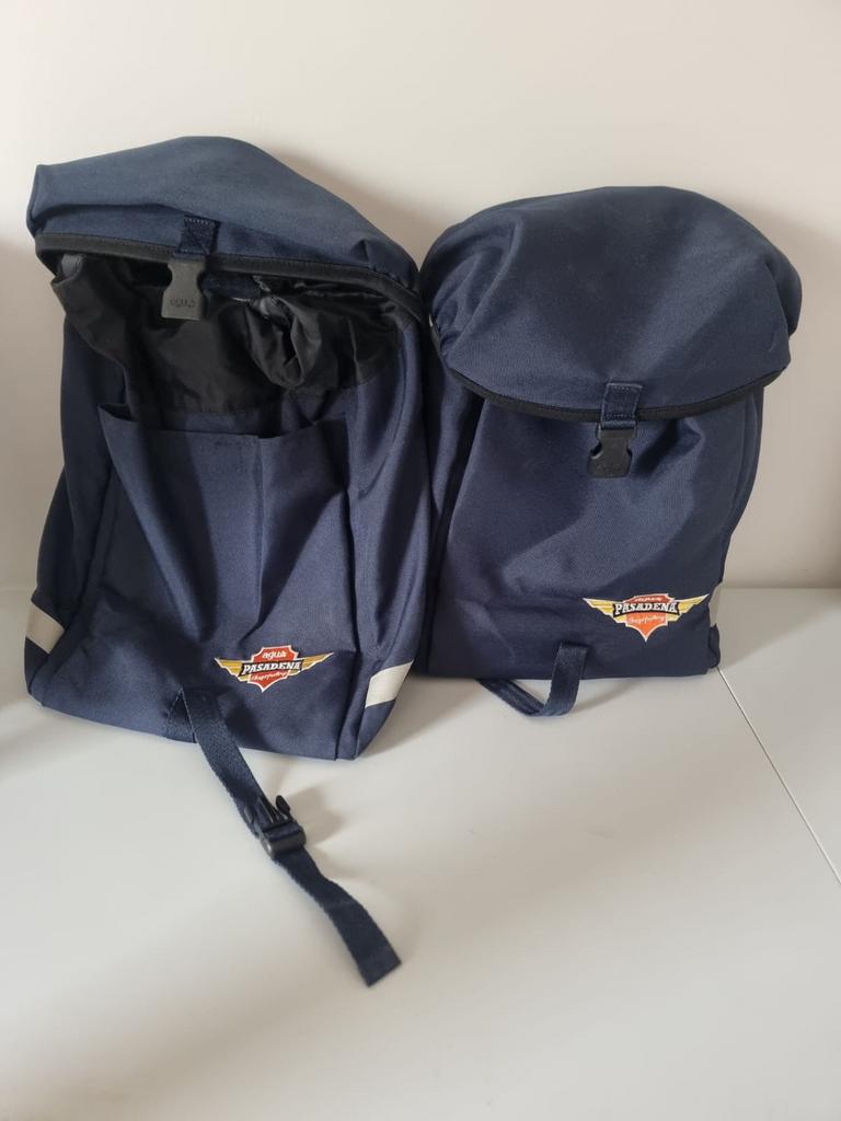 Twee fietstassen, Ophalen, Minder dan 40 cm, Minder dan 35 cm, Minder dan 20 cm