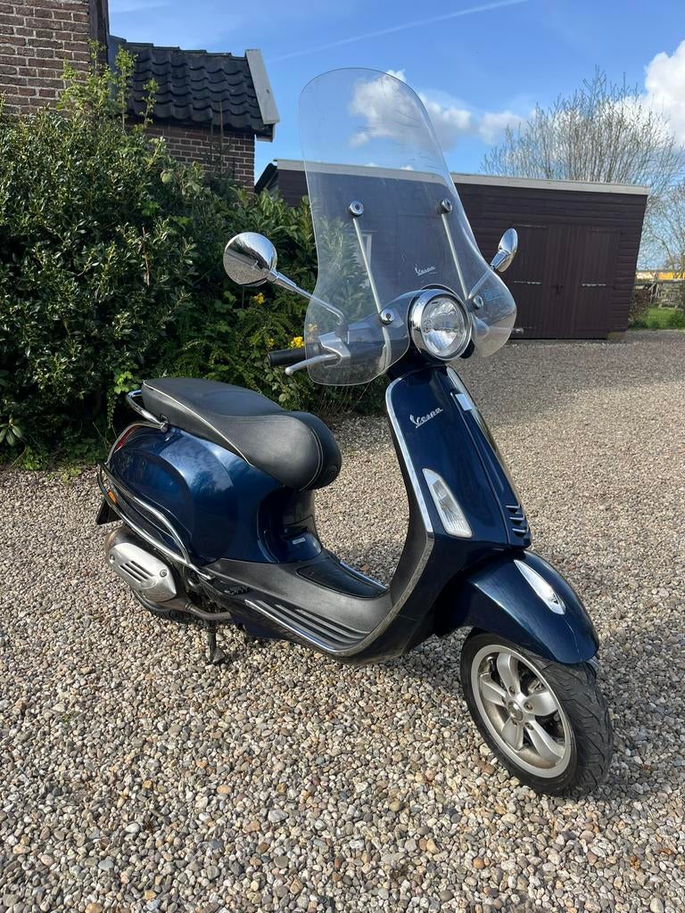 Vespa Primavera 4takt 4V, Fietsen en Brommers, Scooters | Vespa, Gebruikt, Overige modellen, Maximaal 45 km/u, Benzine, Ophalen