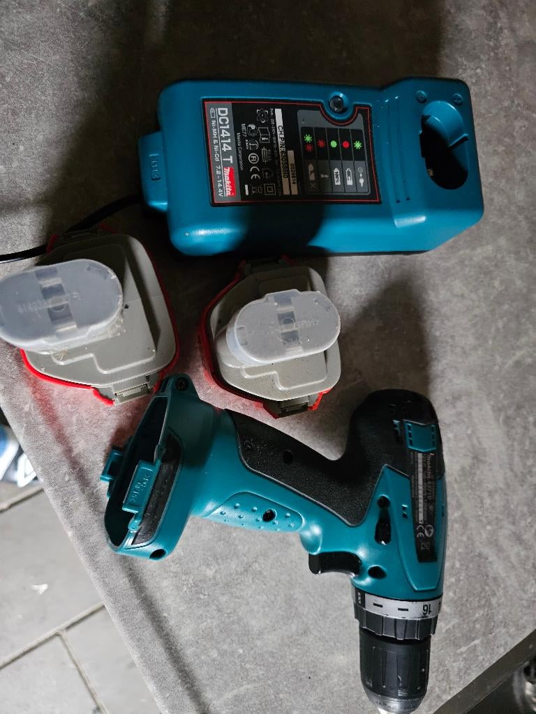 Makita  accuboormachine  defecte, Ophalen of Verzenden, Zo goed als nieuw