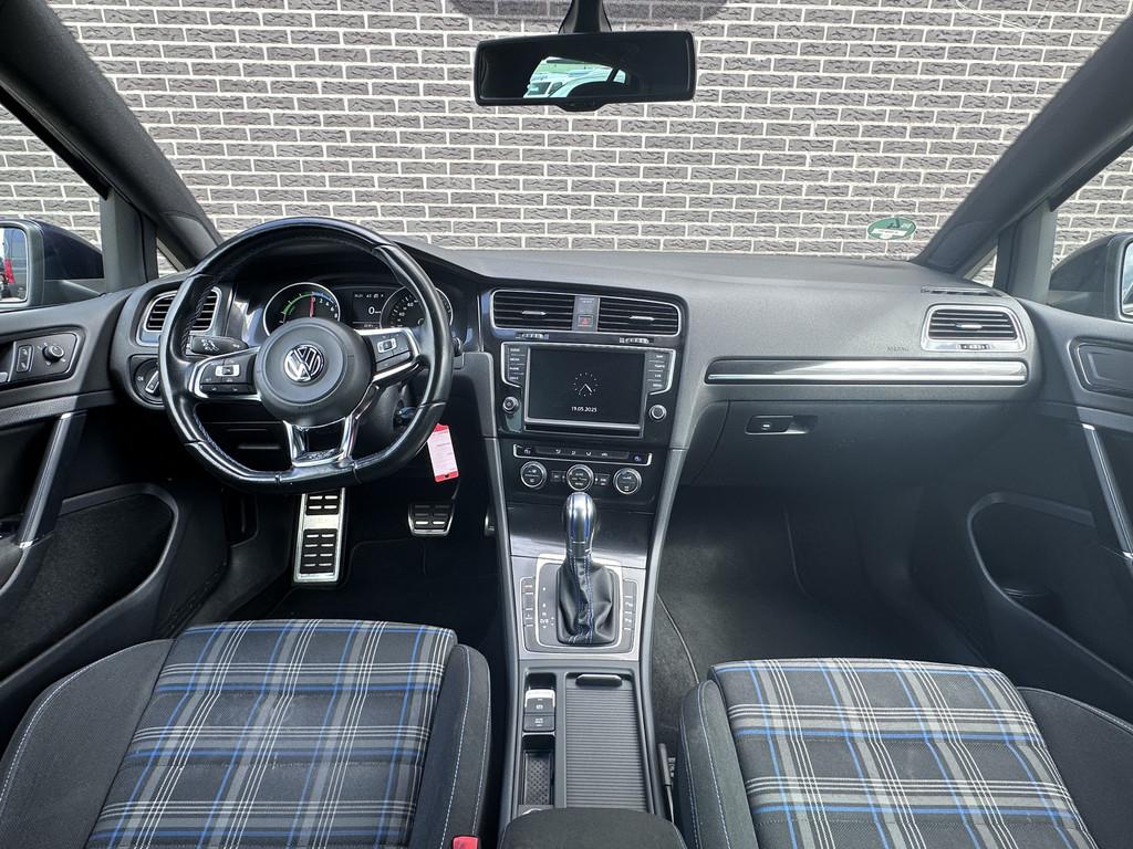 Volkswagen Golf 1.4 TSI GTE | Camera | Navigatie | Climate C, Stof, Gebruikt, Euro 6, 4 cilinders