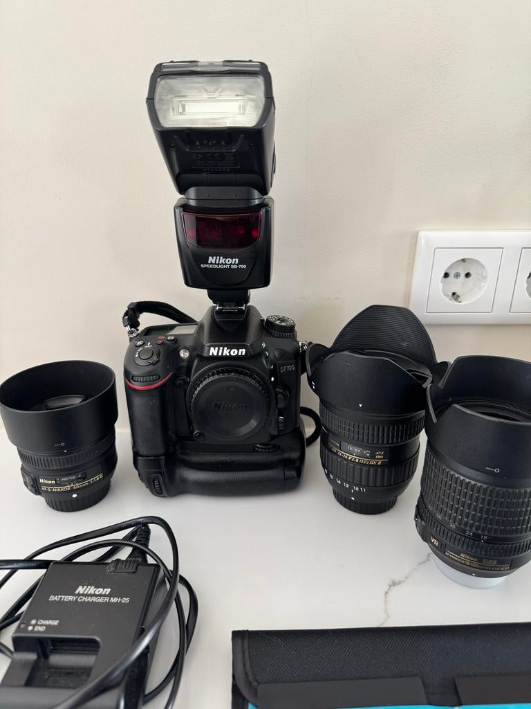 Nikon D7100 set met 3 lenzen, flitser en accessoires, Ophalen, Gebruikt, Spiegelreflex, Nikon