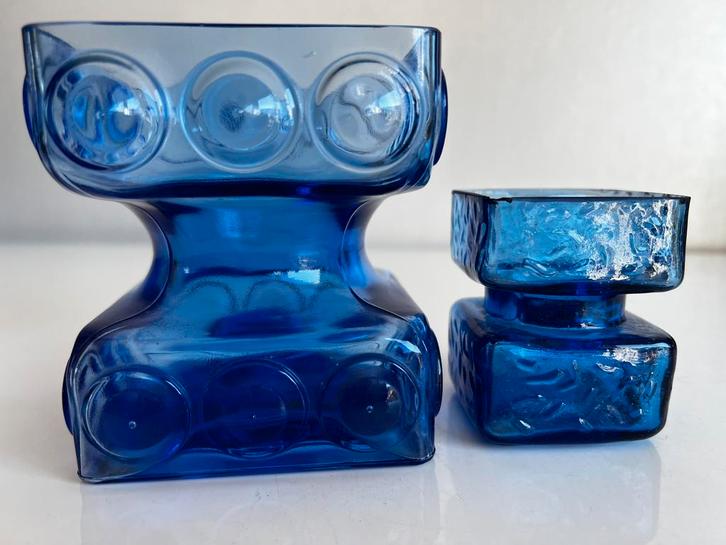 2 Fins Riihimäen Lasi Kandelaar Vaas Blauw T.Aladin H.Tynell, Antiek en Kunst, Antiek | Glas en Kristal, Ophalen of Verzenden