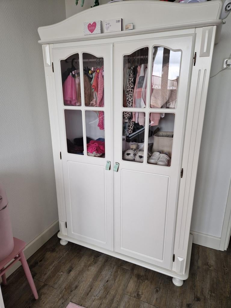 Complete kinderkamer: ledikant, commode en kledingkast, Kinderen en Baby's, Kinderkamer | Complete kinderkamers, Ophalen, Zo goed als nieuw