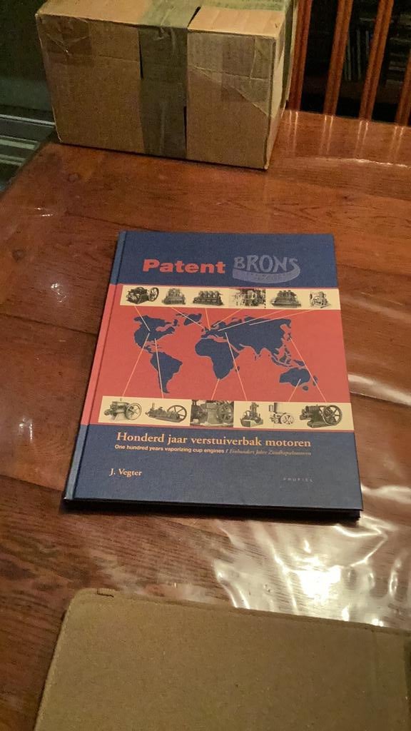 Patent Brons, Honderd jaar verstuiverbak motoren J.Vegter, Ophalen of Verzenden, Nieuw, Overige vervoermiddelen