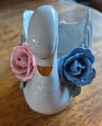 Vintage porseleinen zwaantje, Antiek en Kunst, Antiek | Porselein, Ophalen of Verzenden