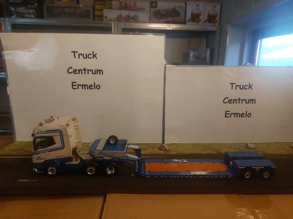 L.A. Van den Heuvel; DAF XG+ 6X2 TWIN STEER EURO LOW LOADER, Hobby en Vrije tijd, Modelauto's | 1:50, Ophalen of Verzenden, Nieuw
