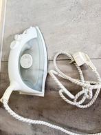 HEMA Elektrisch Strijkijzer 1200W, Witgoed en Apparatuur, Strijkijzers en Strijkplanken, Ophalen of Verzenden, Zo goed als nieuw