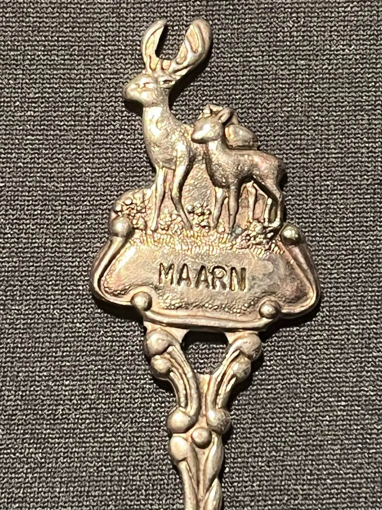 Lepeltje Maarn., Ophalen of Verzenden