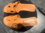 Hermes sandalen, Ophalen of Verzenden, Zo goed als nieuw, Bruin, Sandalen of Muiltjes