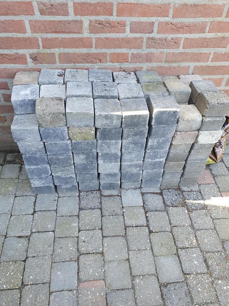 Koppelstones - 140 stuks (nieuw en gebruikt), Tuin en Terras, Tegels en Klinkers, Ophalen, Gebruikt, Klinkers, 5 tot 10 m²