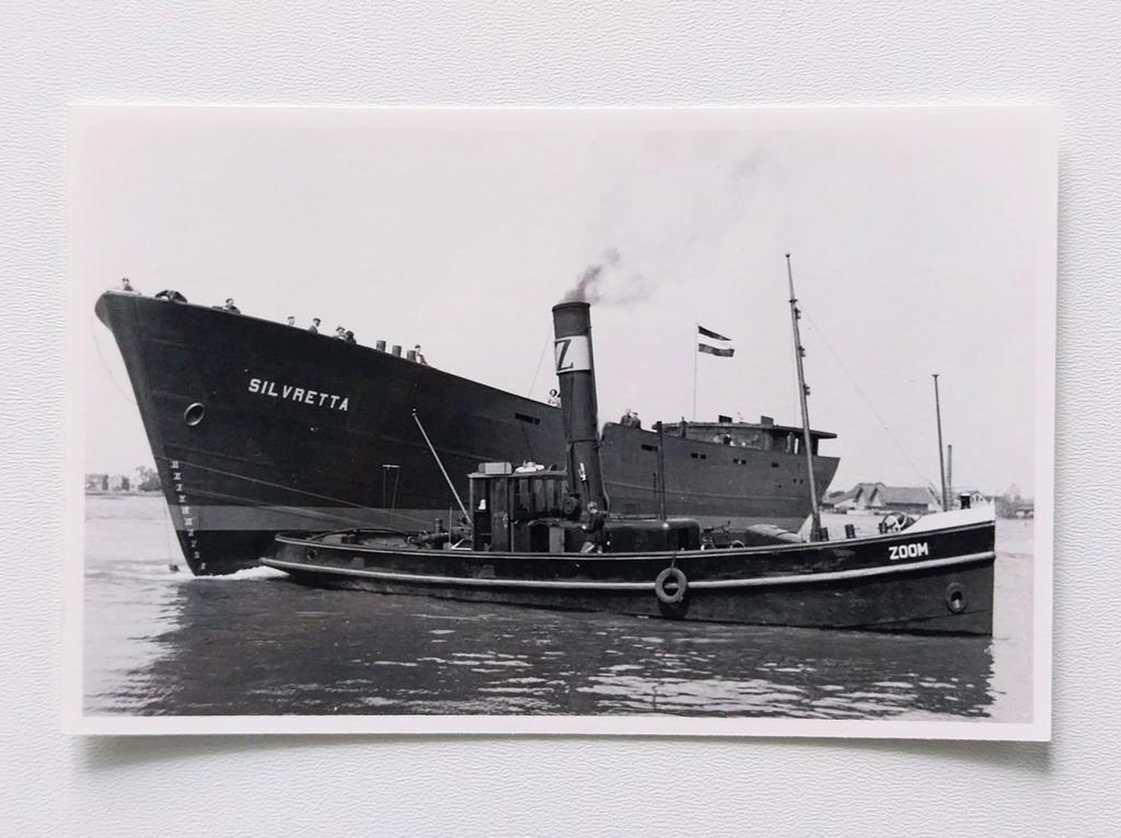 Stoomsleepboot Zoom., Ophalen of Verzenden, Kaart, Foto of Prent