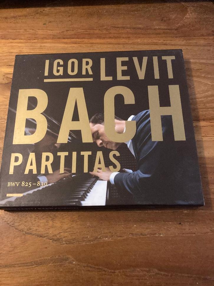 Igor Levit - Bach / Partitas BWV 825 - 830 (Sony / 2cd), Cd's en Dvd's, Cd's | Klassiek, Zo goed als nieuw, Orkest of Ballet, Classicisme