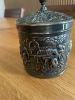 Verzilverd Douwe Egberts theebusje Herbert Hooijkaas, Ophalen of Verzenden, Zilver