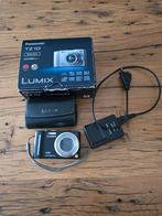 Te koop zwarte fotocamera Panasonic Lumix Tz10. Met hoesje w, Compact, Ophalen of Verzenden, Zo goed als nieuw, Overige Merken
