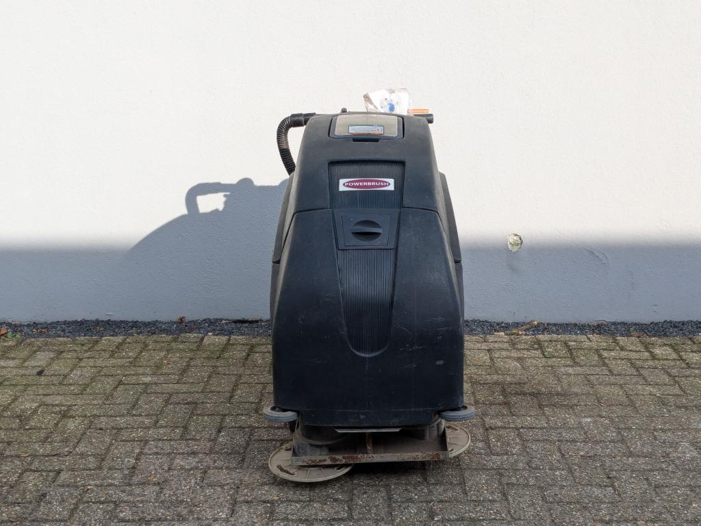 Nilfisk VIPER FANG 28T, Schrobmachine / accu's slecht, Niet ingevuld, Gebruikt, Schrobmachine, Niet ingevuld