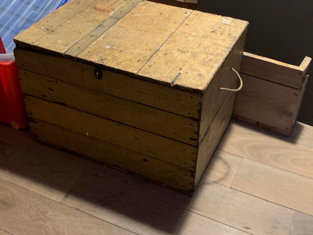 Oude houten kist, Huis en Inrichting, Woonaccessoires | Kisten, Ophalen, Minder dan 50 cm, Gebruikt, 50 tot 100 cm