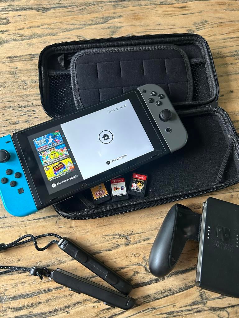 Nintendo Switch met dock, accessoires en 3 games, Spelcomputers en Games, Ophalen, Gebruikt